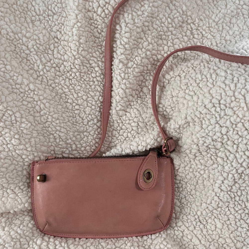 Crossbody bag in pink